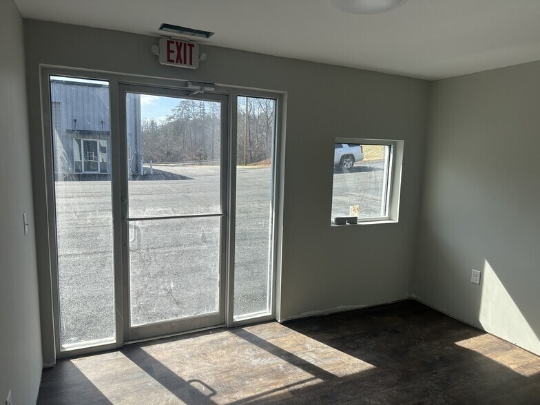 More Photos Of Auraria Rd (Parcel 048 100), Dahlonega Manufacturing For Lease