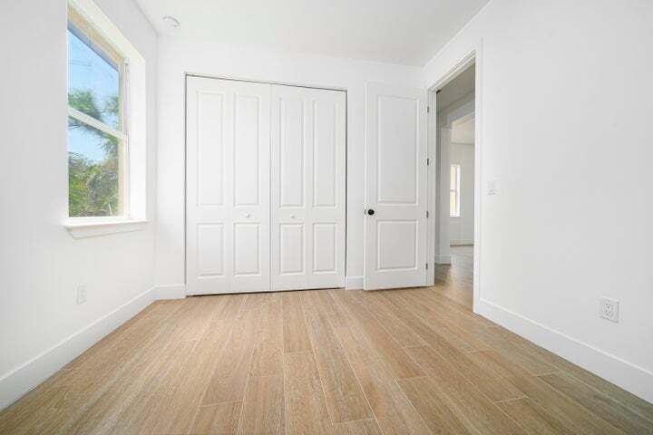 More Photos Of 15101 Brainbridge Cir, Port Charlotte Specialty For Sale