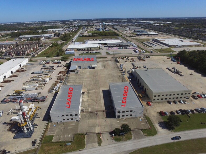 More Photos Of 18155 Chisholm Trl, Houston Warehouse For Lease
