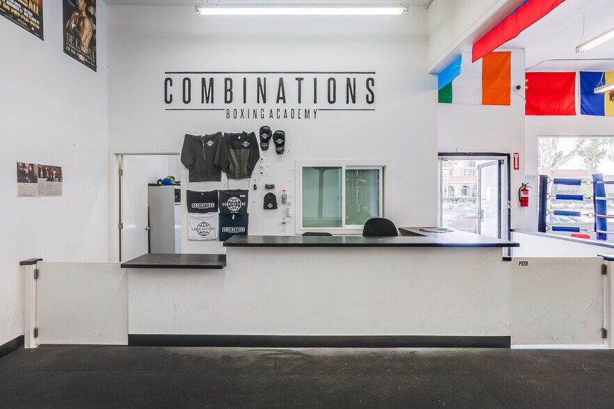 More Photos Of 14929 Hawthorne Blvd, Lawndale Storefront Retail Office For Sale