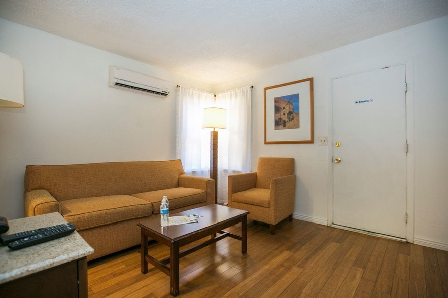 More Photos Of 409 S Montezuma St, Prescott Hotel For Sale