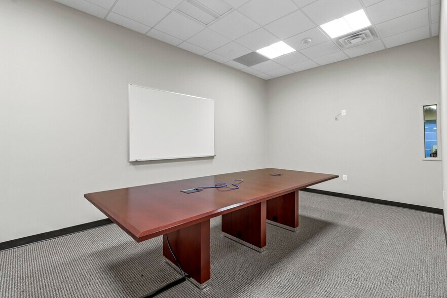 More Photos Of 1600 N Redbud Blvd, McKinney Office For Sale