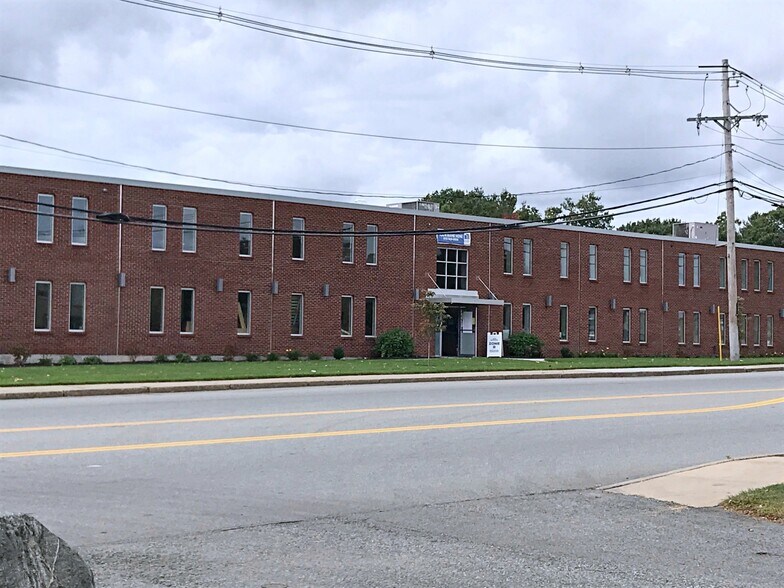 More Photos Of 64 Industrial Pky, Woburn Manufacturing For Lease