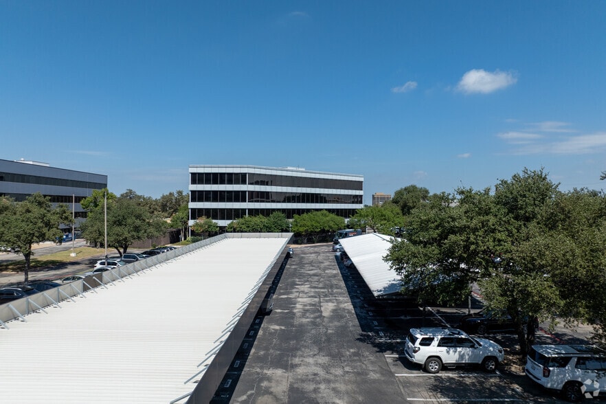 More Photos Of 5728 Lyndon B Johnson Fwy, Dallas Office For Lease