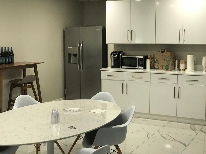 More Photos Of 3701 Birch St, Newport Beach Medical For Lease