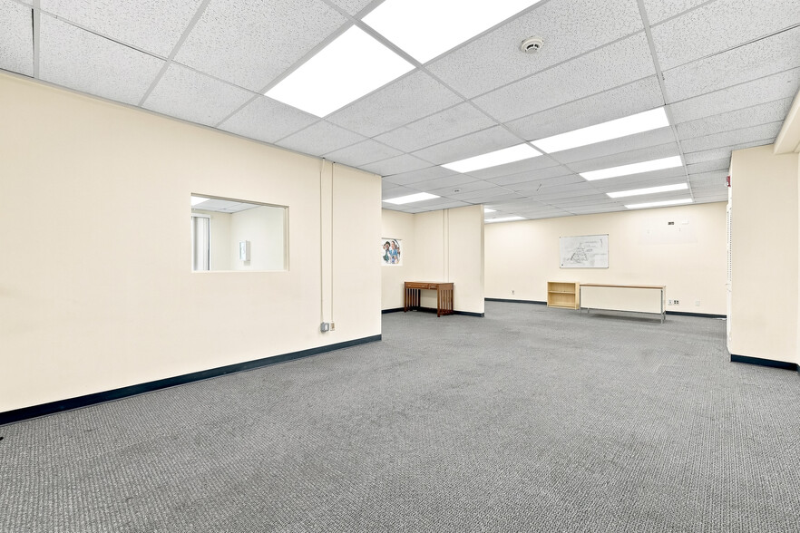 More Photos Of 92 S Central Ave, Hartsdale Storefront Retail Office For Lease