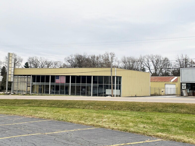 Primary Photo Of 550 Columbia Ave W, Battle Creek Freestanding For Sale