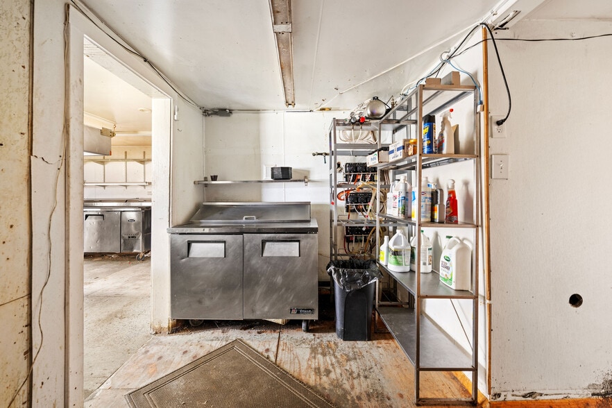 More Photos Of 1201 Bay Ave, Ocean Park Restaurant For Sale