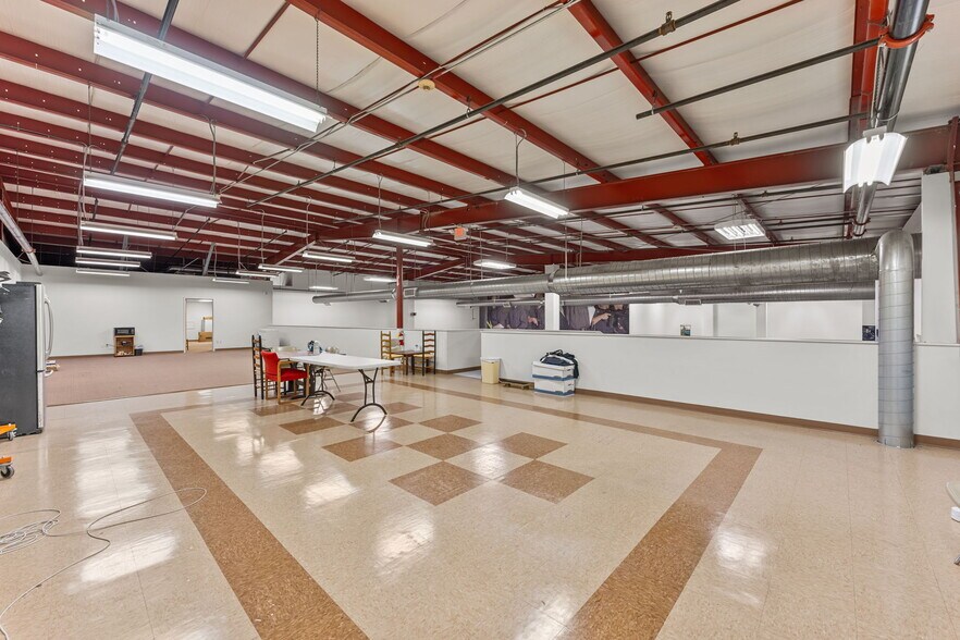 More Photos Of 20 Bellows Rd, Raynham Warehouse For Lease