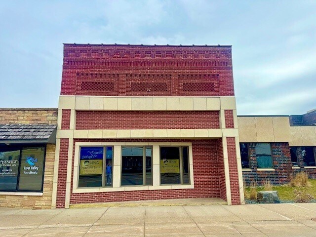 Primary Photo Of 130 S Knowles Ave, New Richmond Office For Lease
