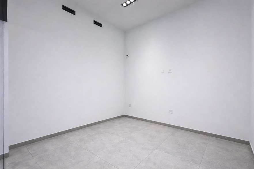 More Photos Of 1525 Neptune Ave, Brooklyn General Retail For Lease