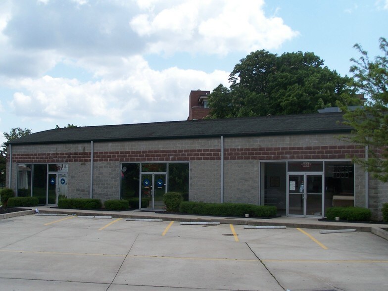 Primary Photo Of 585-595 Forest St, Dover General Retail For Lease