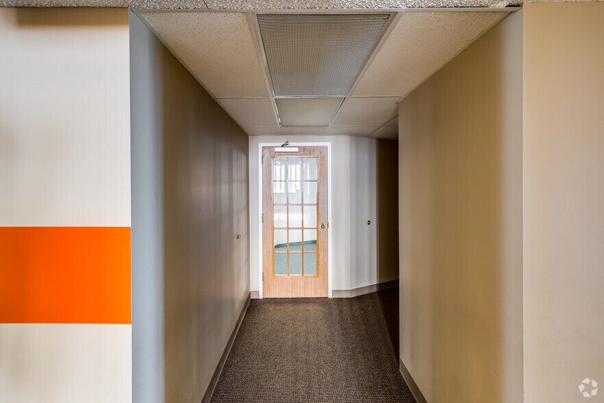 Photo of 37th Floor Ste 60-3710