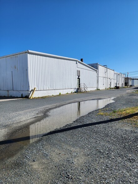 More Photos Of 502 Factory Ave, Ridgely Warehouse For Sale