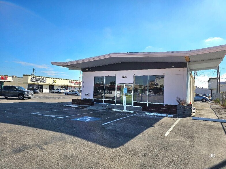 More Photos Of 11526 Bellaire Blvd, Houston Unknown For Lease