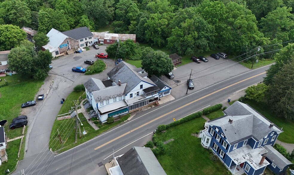 More Photos Of 371 Pittstown Rd, Pittstown Storefront Retail Residential For Sale