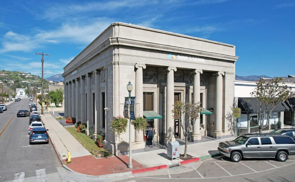 Primary Photo Of 901 E Main St, Santa Paula Bank For Sale