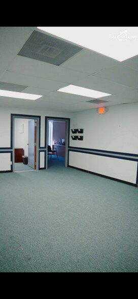 More Photos Of 1203 S Houston Ave, Humble Light Distribution For Sale