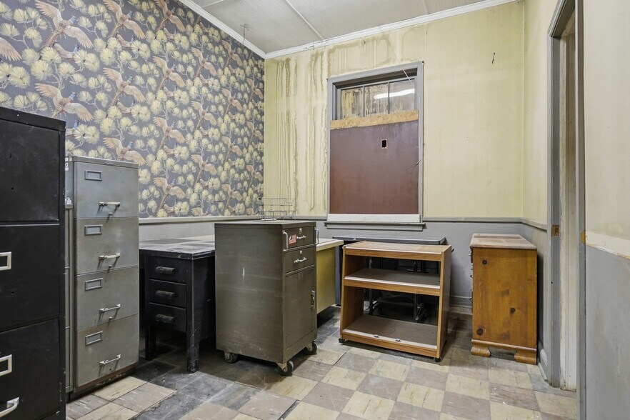 More Photos Of 401 Hodges Ave, Albany Industrial For Sale