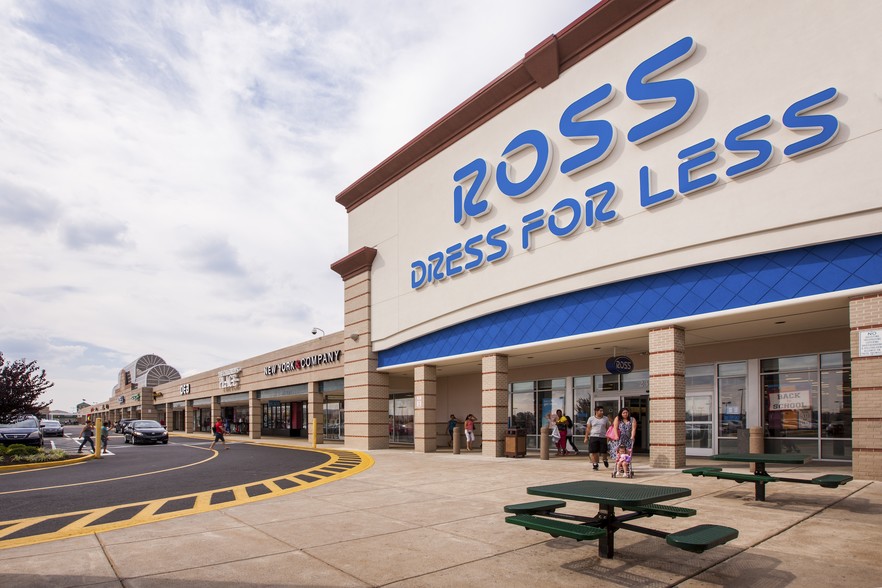 More Photos Of 2301-2399 Cottman Ave, Philadelphia Unknown For Lease