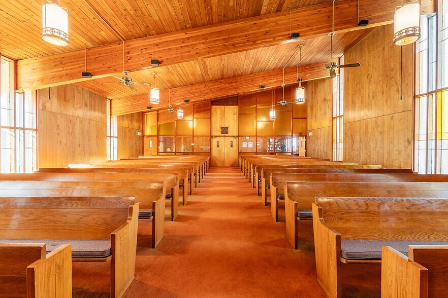 More Photos Of 408 N Garden St, Boise Religious Facility For Sale