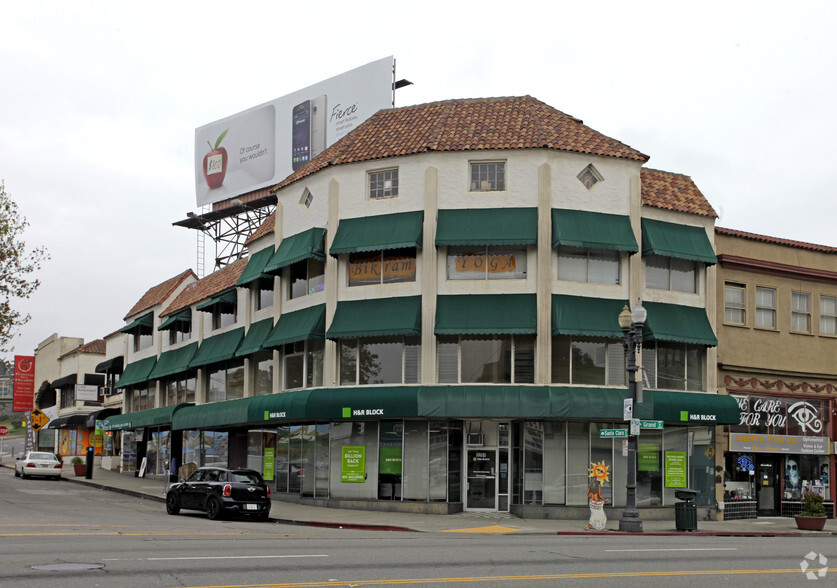 Primary Photo Of 468-472 Santa Clara Ave, Oakland Office For Lease