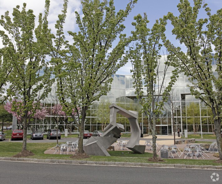 More Photos Of 2500 Westchester Ave, Purchase Office For Lease