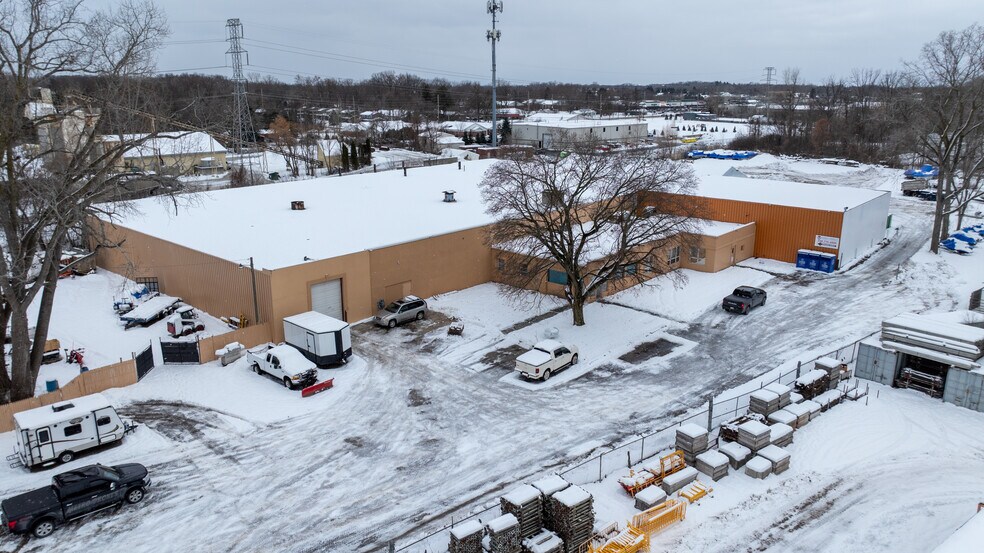 Primary Photo Of 1109 Decker Rd, Walled Lake Warehouse For Lease