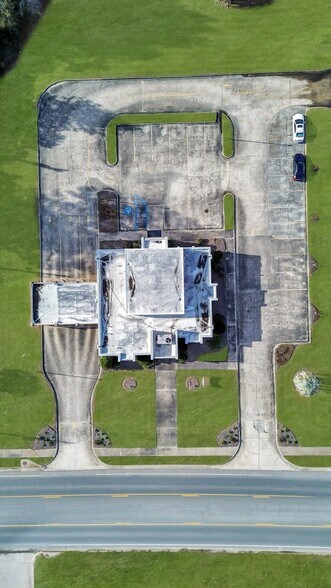 More Photos Of 176 S Main St, Reidsville Freestanding For Sale