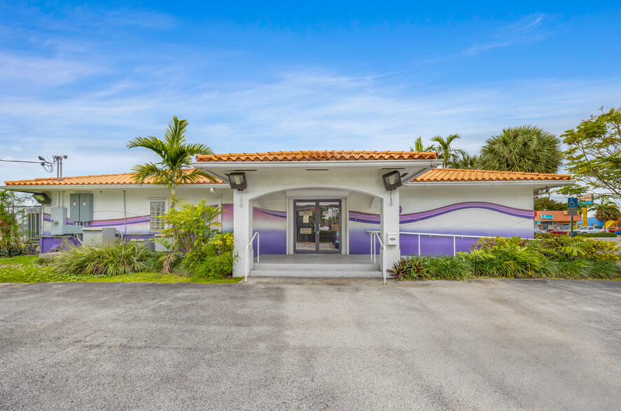 Primary Photo Of 99 W 49th St, Hialeah Medical For Lease