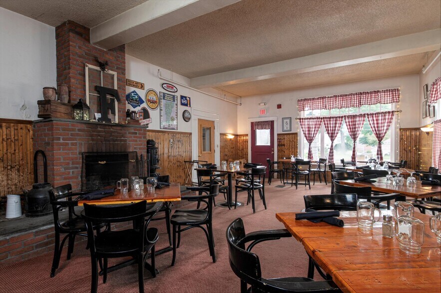 More Photos Of 40 The Common, Chester Hotel For Sale