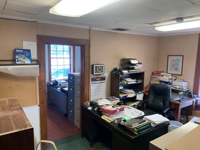 More Photos Of 1814 US Highway 70 SW, Hickory Manufacturing For Sale