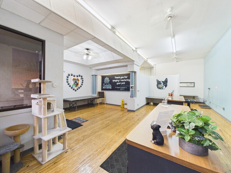 More Photos Of 214 W Main St, Sedalia Storefront Retail Office For Sale