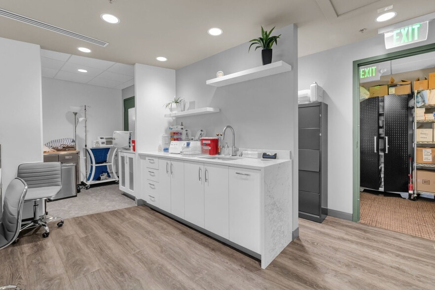 More Photos Of 4795 Larimer Pky, Johnstown Medical For Sale