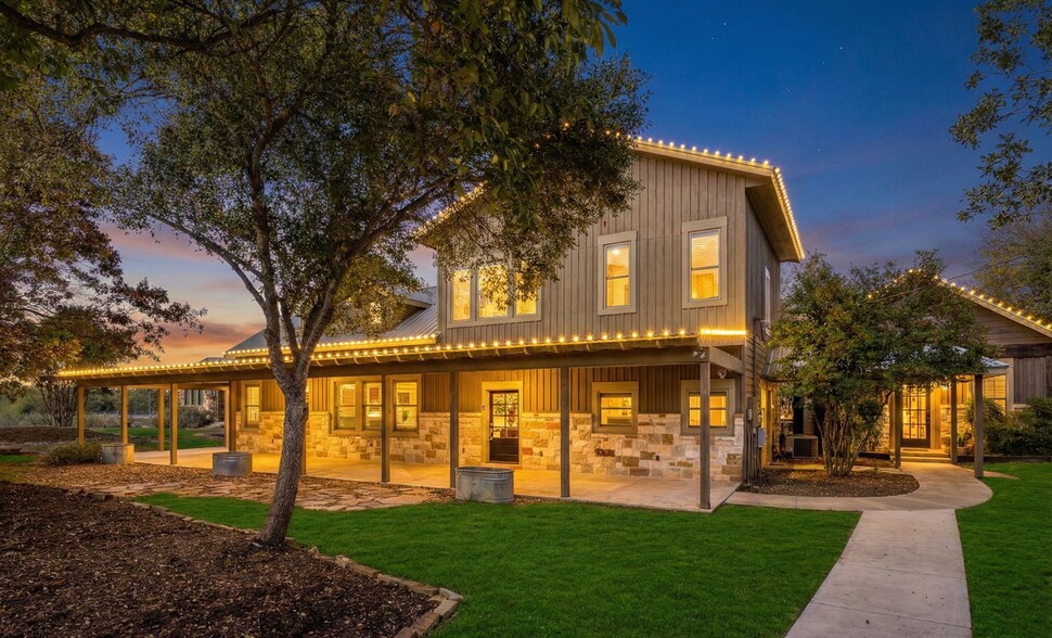 Primary Photo Of 1420 River Rd, Boerne Medical For Lease