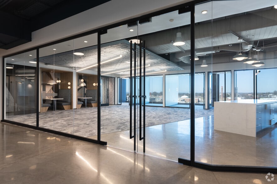 More Photos Of 1042 Northside Dr NW, Atlanta Office For Lease