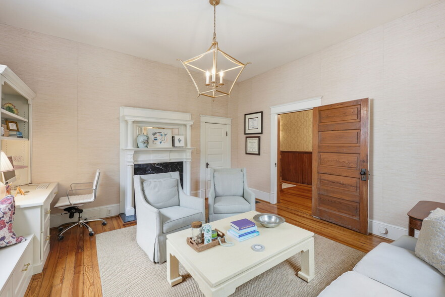 More Photos Of 610 Candler St, Gainesville Medical For Sale