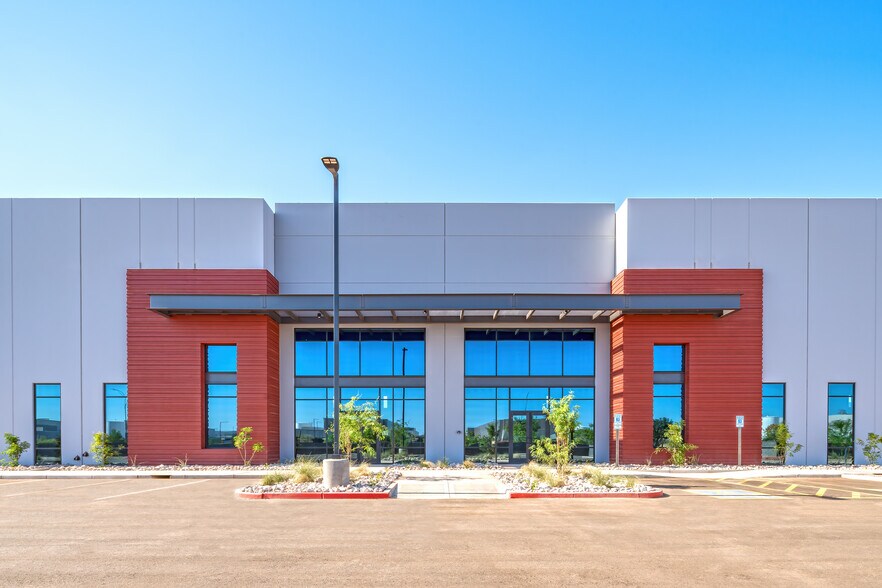 More Photos Of 9512 E Elliot Rd, Mesa Warehouse For Lease