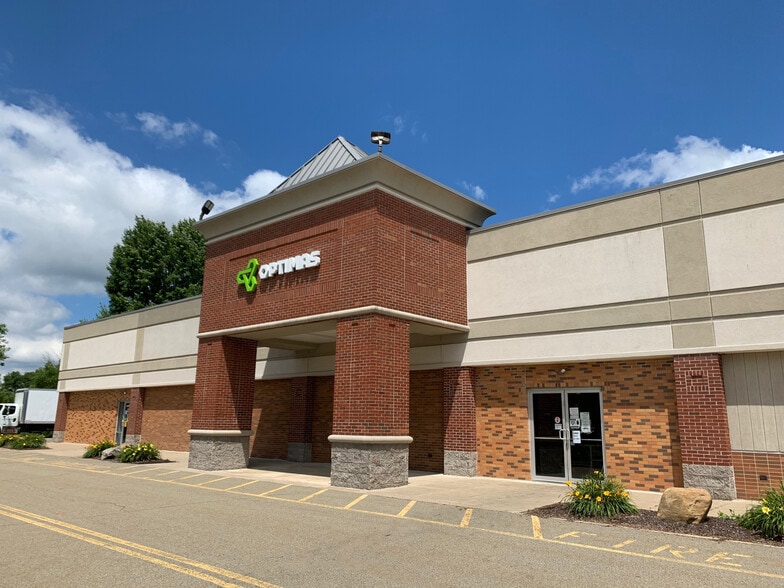 More Photos Of 220 Fluvanna Ave, Jamestown Office For Lease