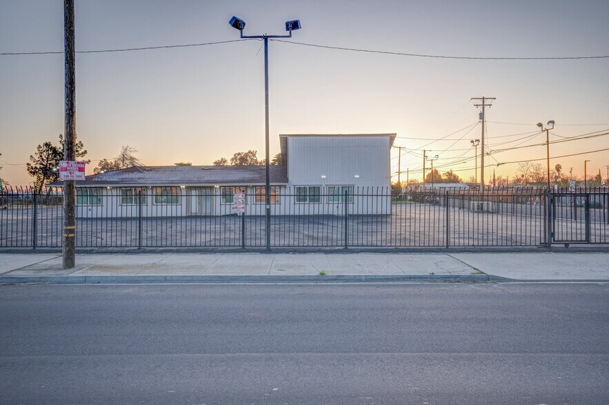 More Photos Of 854 Crows Landing Rd, Modesto Auto Dealership For Sale