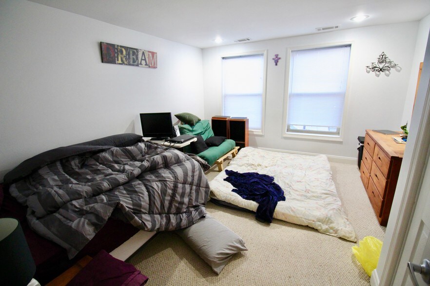 More Photos Of 122-126 Main St, Hackettstown Apartments For Lease