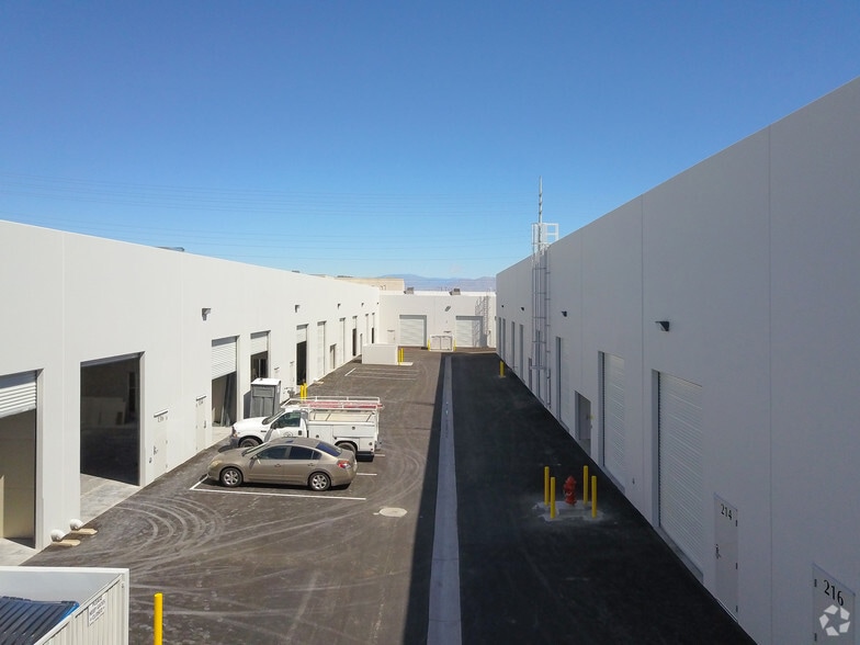 More Photos Of 6445 W Sunset Rd, Las Vegas Warehouse For Lease