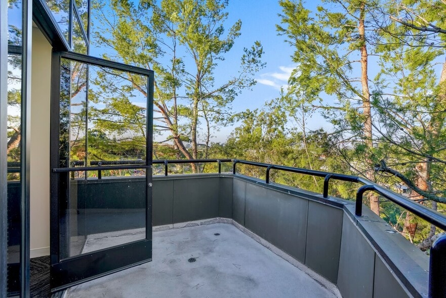 More Photos Of 23212 Mill Creek Dr, Laguna Hills Office For Sale