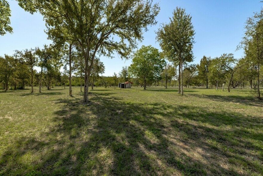 More Photos Of 1030 County Road 279, Liberty Hill Hotel For Sale