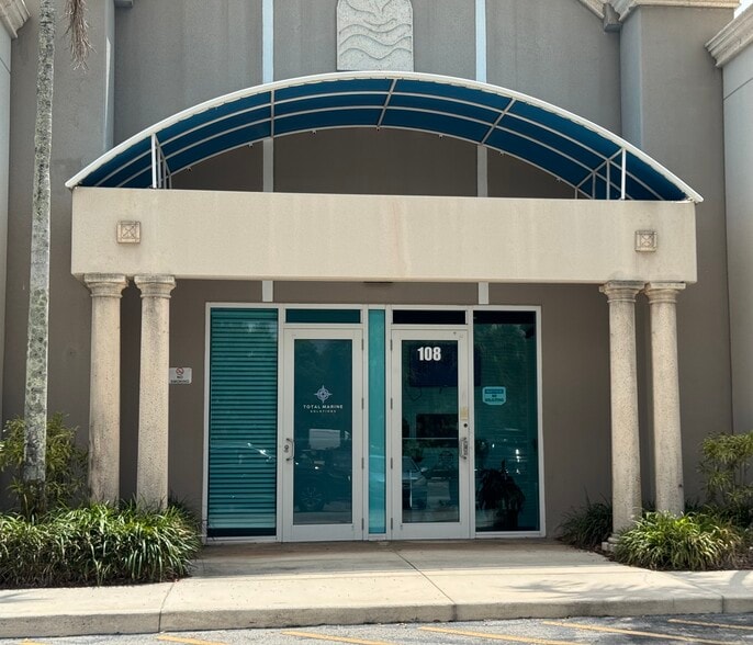 More Photos Of 2800 W State Road 84, Fort Lauderdale Showroom For Sale