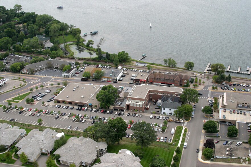 More Photos Of 744-810 Lake St E, Wayzata Unknown For Lease