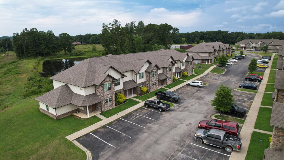 More Photos Of 2500 Ridgeland Cir, Pocahontas Apartments For Sale