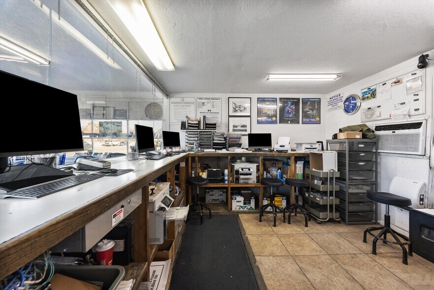 More Photos Of 230 E Tehachapi Blvd, Tehachapi General Retail For Sale