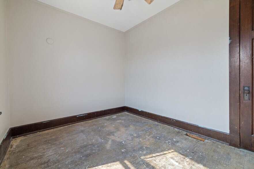 More Photos Of 1020 Main St, Union Grove Storefront Retail Residential For Sale