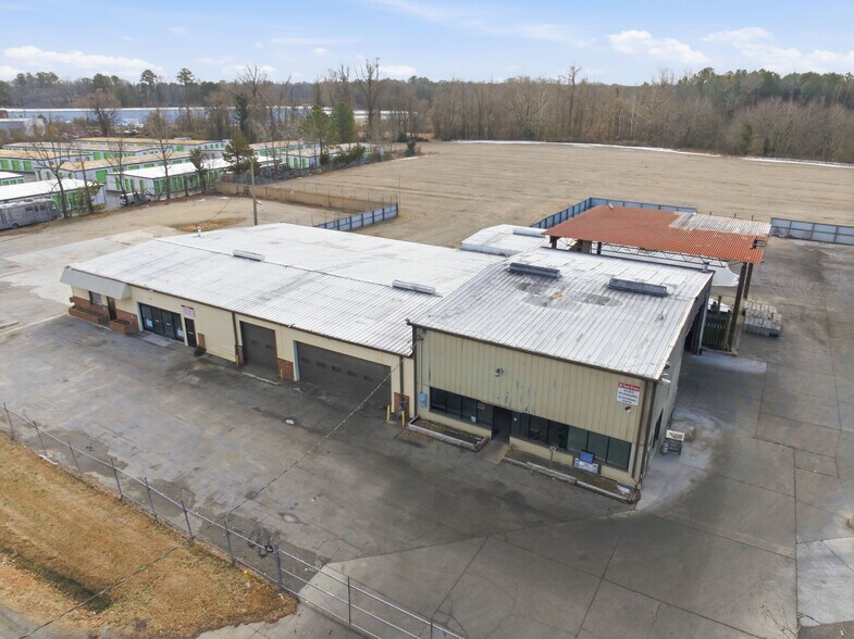 More Photos Of 4825 Station House Rd, Chesapeake Auto Salvage Facility For Lease